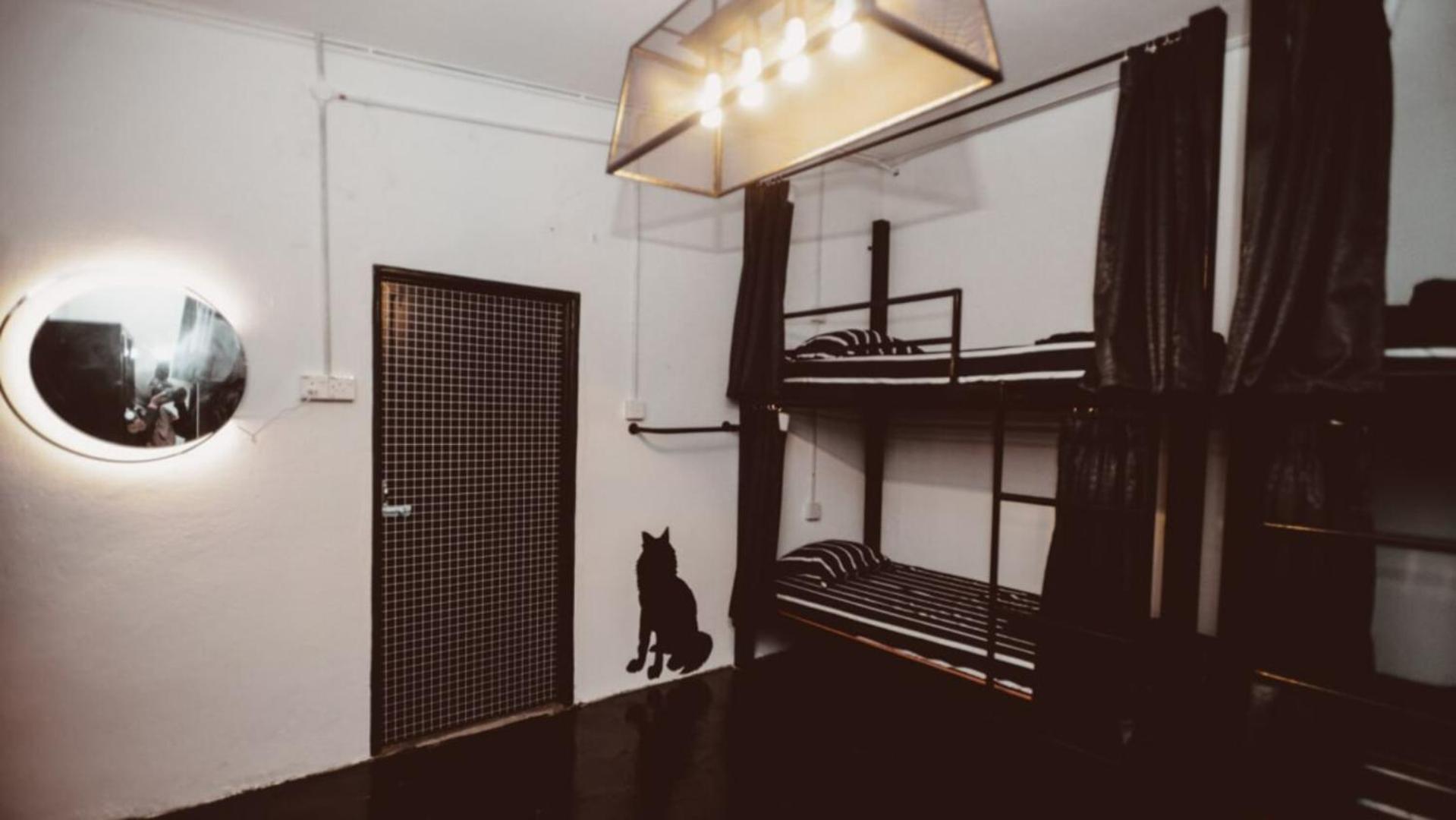 House Of Wolves Hostel Pantai Cenang  Exterior foto